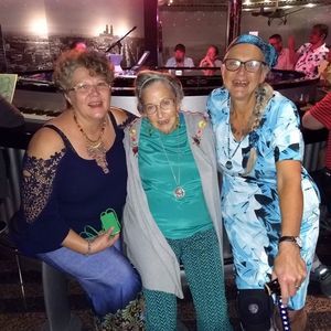 Meet your Posher, Debra